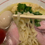 横浜中華そば 維新商店 - 