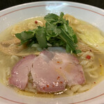 横浜中華そば 維新商店 本店 - 