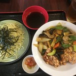 台湾料理　弘祥 - ランチ カレー鶏カツ丼＆ざる中華  880円