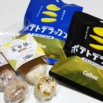 Suwako Sa-Bisueria Nobori Sen - 五平餅（280円×2）、ポテトデラックス（151円×2）