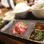 大衆炭火焼肉ジンギスカン ホルモン酒場 風土. - 