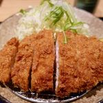 串焼 黒松屋 - 国産豚ロース厚切りとんかつ（ごはん大盛り無料）　1000円