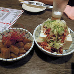 Kushiyakitei Negi - ピリ辛こんにゃく190円、蕎麦の実なめこ豆腐320円(税別)