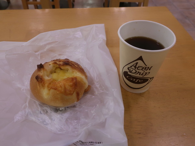 パン工場 青森店 - 筒井（パン）の写真