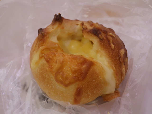 パン工場 青森店 - 筒井（パン）の写真