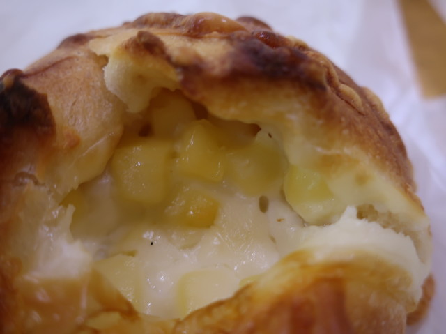 パン工場 青森店 - 筒井（パン）の写真