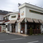 ベーカリーレストラン ヤシマ - 国道467沿い。県立体育センター北です。