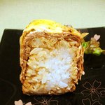 元祖にくまき本舗 - 焼おにぎりカット