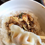 餃子酒場 餃、 - 餃子も頂きます