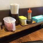 博多とんこつ 天神旗 - 卓上