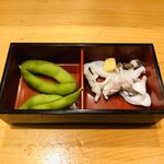 とんかつ 串揚げ ありが豚 - 付き出し300円だったような。コレなら要らない。