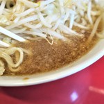 ラーメン二郎 - スープ