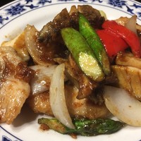 横浜中華街 重慶飯店 本館 - 鮑と白身魚のＸＯ醤炒め