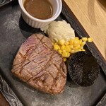 カタマリ肉ステーキ＆サラダバー にくスタ - 