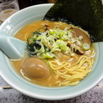 ラーメン濱ッ子 - 醤油味玉ラーメン