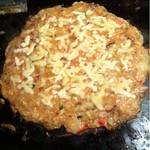 Okonomiyaki Monjaya Kiteppanyaki Yamuyamu - もっちもチーズ焼き上がり