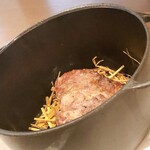 AMOUR - オープンから出した状態の豚さんを見せていただきます