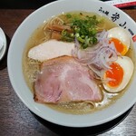 らぁ麺 芳山 - 料理写真:
