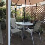 パティスリー エルブランシュ - テラス席もあり