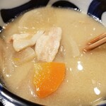 産直仕入れの北海道定食屋 北海堂 - 豚汁変更　100円　具沢山です(^_^)