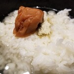 産直仕入れの北海道定食屋 北海堂 - 2杯目のお茶漬け　梅干しを添えて