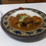 カレーハウス じゃんご - とんこつカレーＳＰ９８０円＋カレー煮玉子１２０円＋辛口１００円