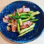 創作ダイニング ウタカタ - アスパラベーコン