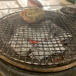 Shichirin Yaki Osakana Kuwaeta Doraneko - 