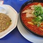 来来亭 - 赤味噌ラーメン、チャーハン定食