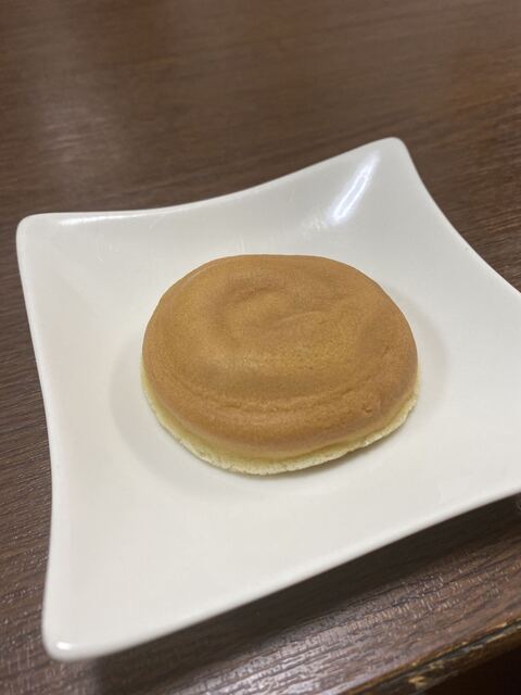 阿闍梨餅本舗 満月 大丸梅田店 大阪梅田 阪神 和菓子 食べログ 阿闍梨餅本舗 満月 大丸梅田店 大阪梅田 阪神 和菓子 食べログ