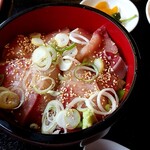 Moura Shokudou - 寒ブリ漬け丼のアップ