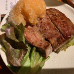 虹と海 - ステーキ。シェフが焼いてました