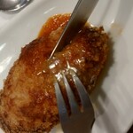 洋食ダチェス - お子様ランチのハンバーグも肉汁たっぷり