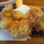 Toriyaki Santori Shokudou - やわらかサクサクのとり唐揚げ