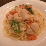 PASTAVOLA - 帆立とオクラのパスタ（オイル系）