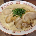 麺や而今 - 【(限定) 白湯そば しょうゆ + 半熟味付け煮玉子】