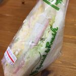 ケーワン - ミックスサンドはタマゴサンドとハムサンドのコンビです