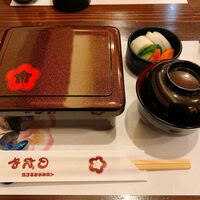 入谷鬼子母神門前のだや - うぐいす（全貌蓋付き）