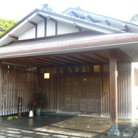ふぐ・日本料理 喜楽庵 - 立派な店構え