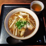 志楽亭 - 季節限定広島産濃厚牡蠣だし蕎麦（温）