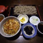 志楽亭 - 小海老掻き揚げ丼と蕎麦セット、1100円