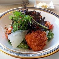 展望レストラン LAPUTA - 前菜：北海道産ホタテ貝のフリットと車海老入りパルメザンとアンチョビ