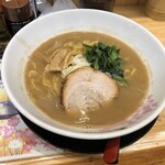 宇都宮・ラーメン 花咲かじいさん - 西山製麺中太麺