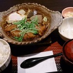 Ootoya - 四元豚ローストビーフの味噌かつ煮定食