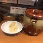 金沢濃厚煮干豚骨 伊乃心 - 