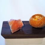 MOTOI - 生ハムと白玉　胡麻豆腐とイクラの入りパニプリ