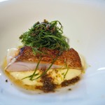 MOTOI - マハタのポワレ　玄琢葱と柚子の香りのブールノワゼット　ジャガイモのピュレ