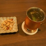 Bar Guardians Club - チャームの燻製ミックスナッツ