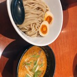 近江熟成醤油ラーメン 十二分屋 - 