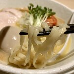 麺屋 虎々 - 鶏白湯　麺